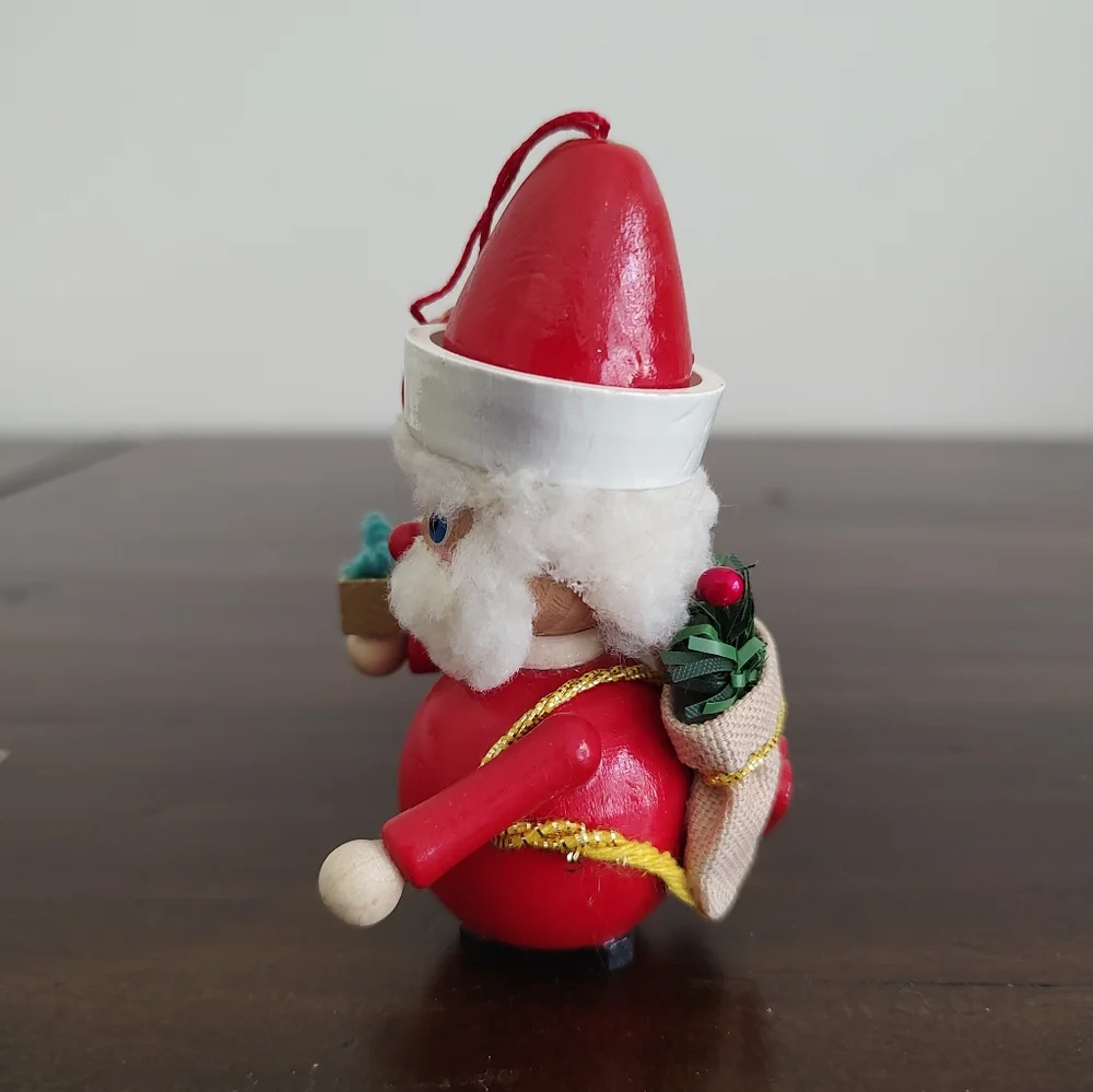 Vintage Steinbach Christmas Ornament Santa With Gift German Wood